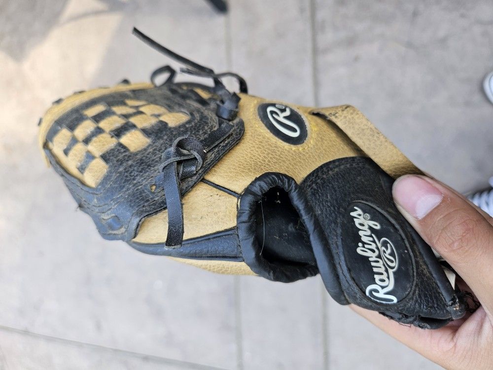 Base Ball Glove