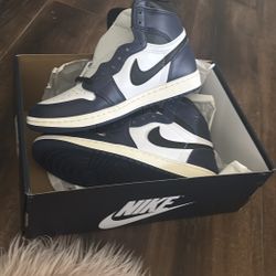Brand New Never Worn 1985 Air Jordan’s 1