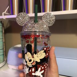 New Starbucks Mickey and Minnie Cup