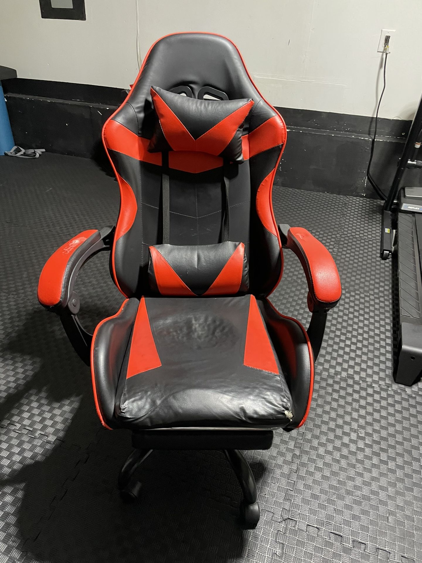 Used Gaming Chair