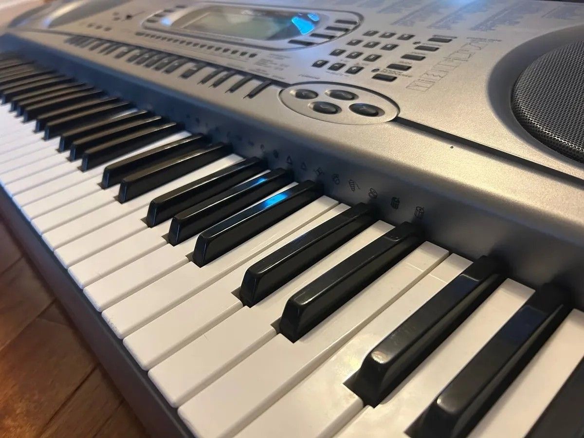 Casio WK-1630 VTG Keyboard Piano 76 Keys

