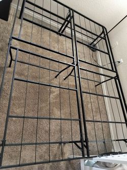 Zinus Premium SmartBase QUEEN SIZE 18"  BED FRAME with Under Storage capacity