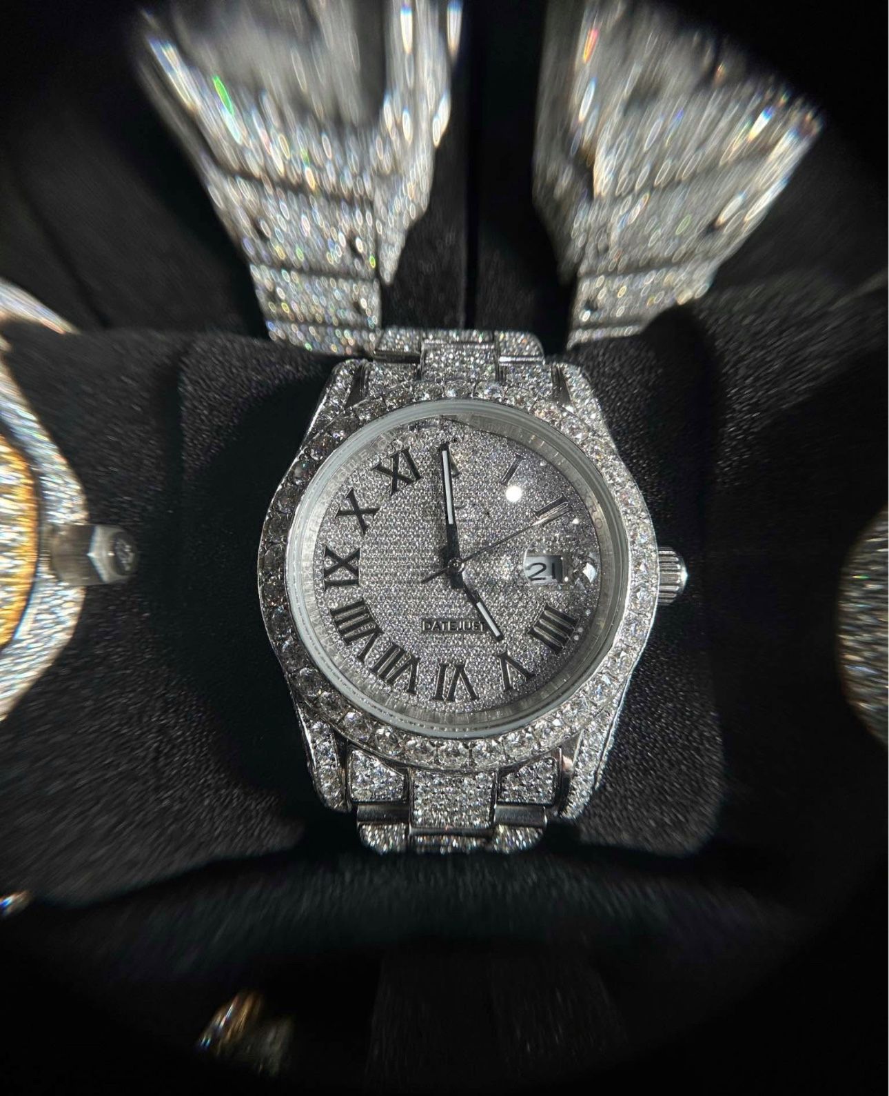 💎 VVS Moissanite Watch – Passes Diamond Tester 💯