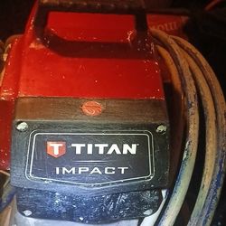 Titan 440 Paint Spayer