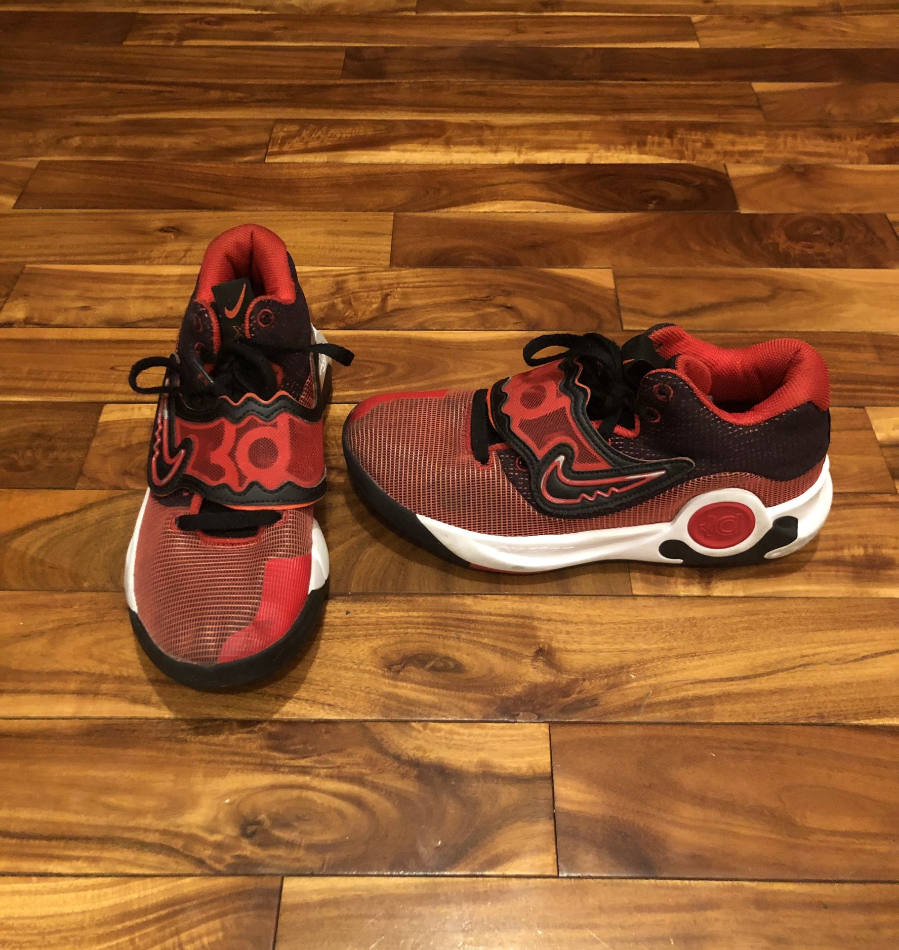 Men’s Nike KD Trey 5 X Basketball Shoes Size 8 1/2
