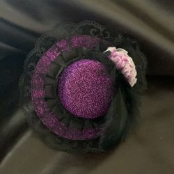 Mini Hat Hair Clip