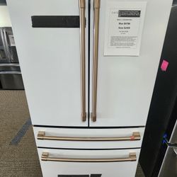 28.7 cu. ft. Smart Four Door French Door Refriqerator in Matte White with Dual-Dispense Autofill Pitcher, Built-In WiFi