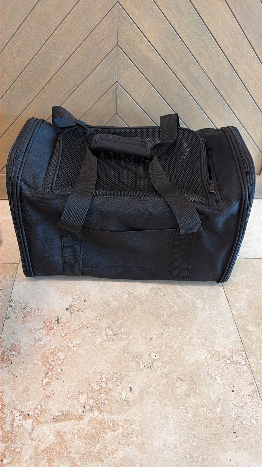 Pet Carrier for Small / Medium Cats Dogs Puppies (Up To 15lbs)