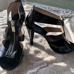 Michael Kors Berkley T- Strap 