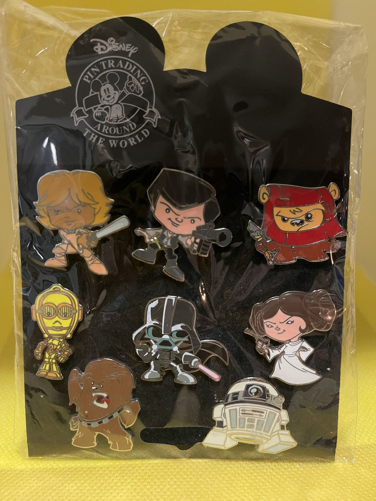 STAR WARS DISNEY 8 PIN SET - YOUNG STAR WARS - VERY RARE/HARD TO FIND