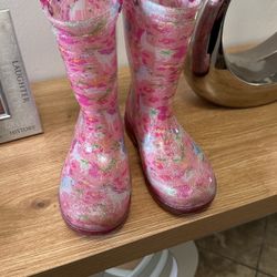 Raining Boots 