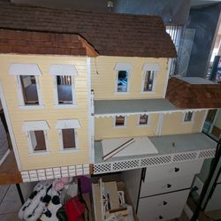 Free Wired Dollhouse