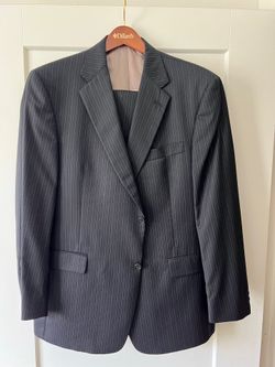 Hart Schaffner Marx Men's Suit - 42R Jacket | 38x29 Pants | Navy Pinstripe