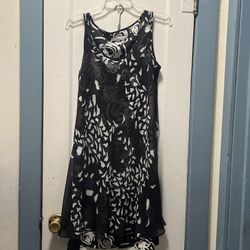 Black & White Floral Dress Sz Medium