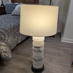 One Light Table Lamp
in Alabaster by Visual Comfort Signature from the Chunky collection