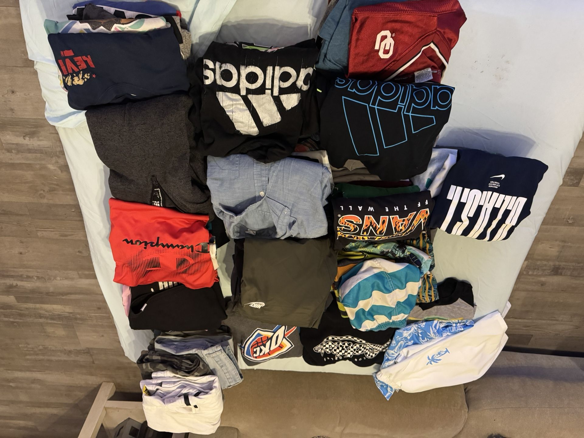 Boys Clothing Lot L-XL Nike, Levi Adidas