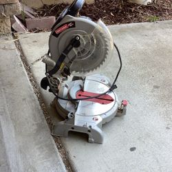 Saw  works perfect very good condition