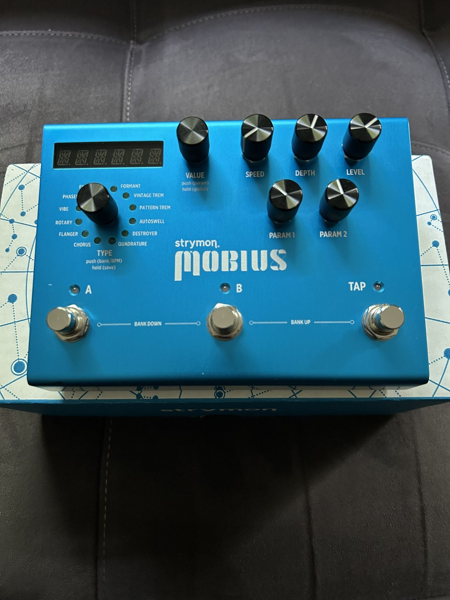 Strymon Mobius Multi Modulation effects pedal
