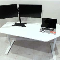 Ikea Bekant white desk 5 sided 63in Long