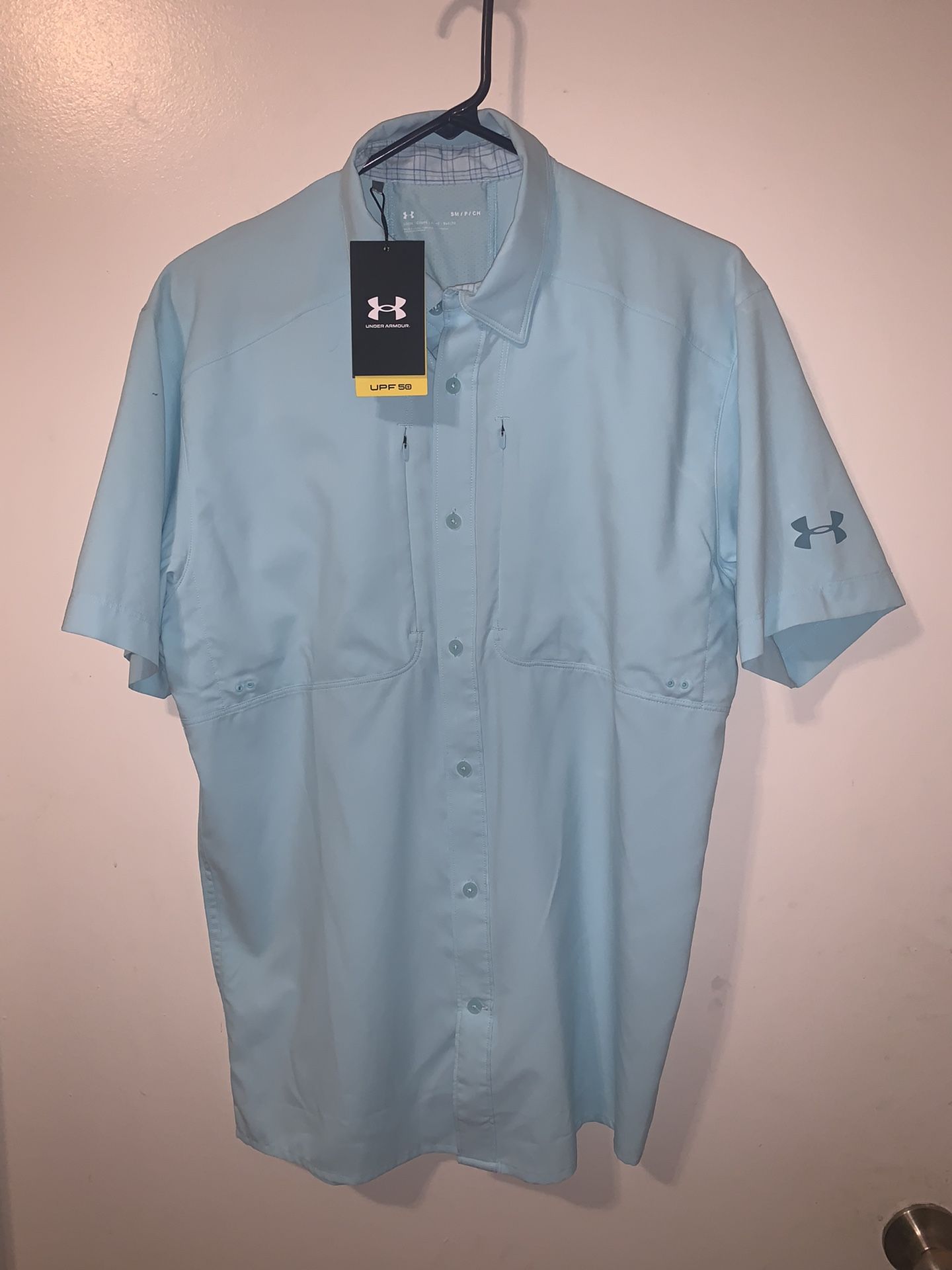 Mens NEW Under Armour Fishing shirt Polo Button Up Size Small