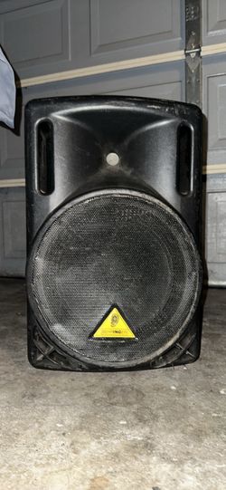 Behringer 12” PA Speakers 800W