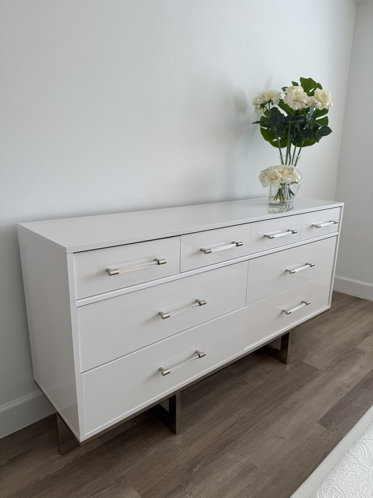 Modern High Gloss White Dresser – Elegant & Spacious