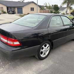2001 Lexus ES 300