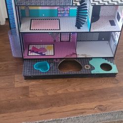 L.o.l House