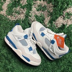 Military Blue Jordan 4