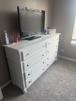 Bobs Spencer dresser