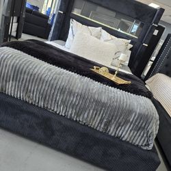 ✨️ King, Cal King, Queen Bed Frame ✨️ Furniture Sectionals, Bedrooms, Dining Avail