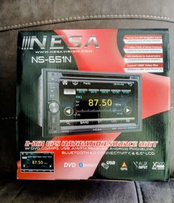 Nesa Bluetooth Double Din Car Stereo With navigation ,cd player Brand New In The Box