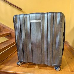 east meet Travel Smoothly with Durable Checked Luggage!