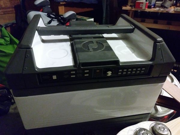 FridgeMate MF30 12v Portable Fridge/Freezer for Sale in