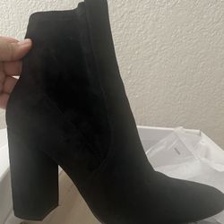 Aldo Booties (black)