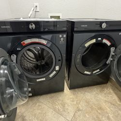 Samsung Bespoke Washer & Dryer Set – Brushed Navy