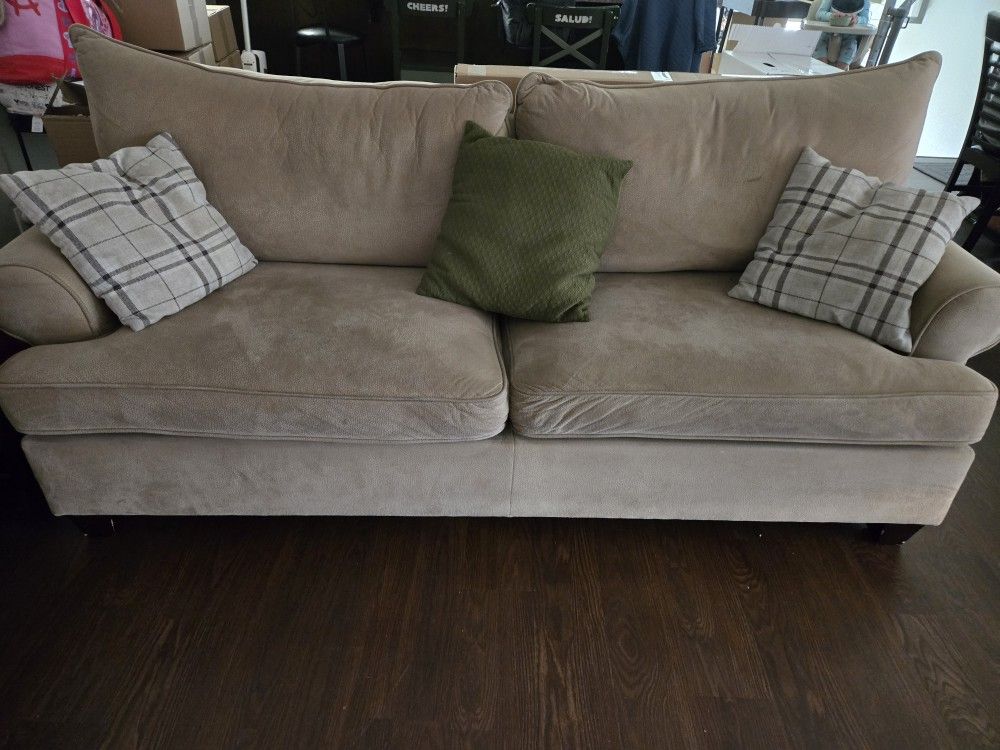 Small Scale Couch & Love Seat