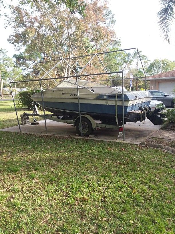 1985 192 Welcraft Cuddy/w Trailer