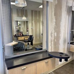Mirror With Stationary 