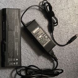 NEW  Dell Battery And AC Charger