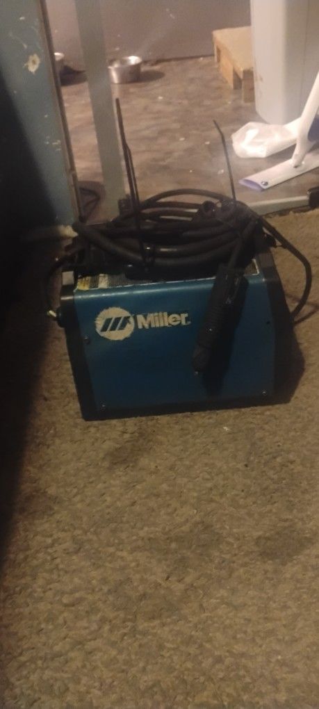 220v Thunderbolt 210 Miller Stick Welder