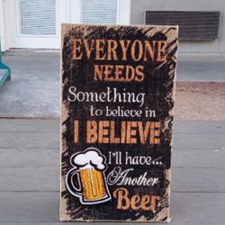 Hanging Wall Decor Pickup Between 2;00-10:45 Rainbow/charleston Cash Only Read Description 