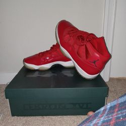 Jordan 11 Cherry Size 11.5