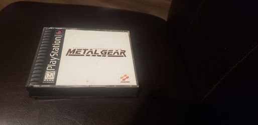 PLAYSTATION METAL GEAR GAME SET