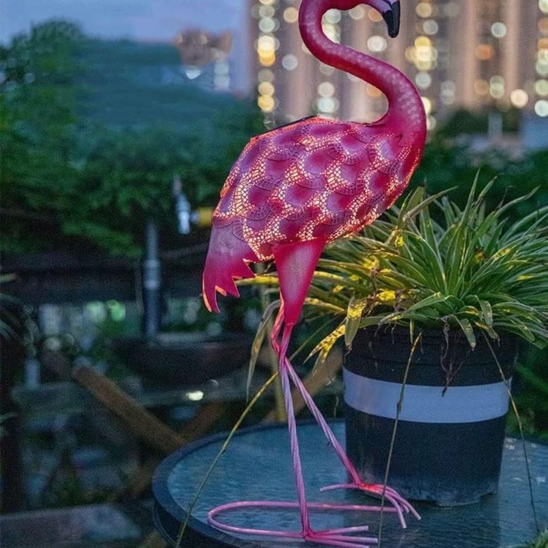 Flamingo Statue Garden Ornaments Outdoor, Large Standing Metal Flamingo Sculpture, Garden Bird Art Decor for Yard Porch Patio Lawn Solar Light