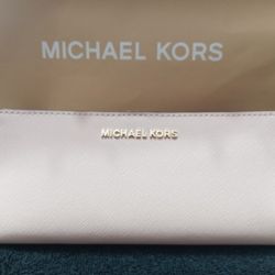 New!! Michael Kors!!