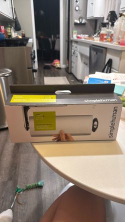 Wall Mount Paper Towel Holder 