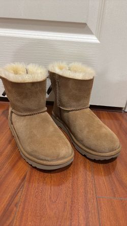 UGG Girls Mini Bailey Bow Chestnut Boots