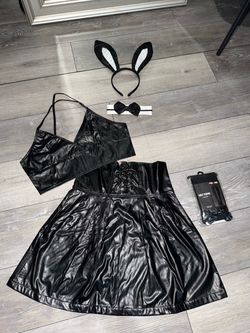 Costume
