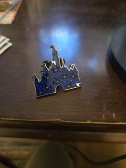 Disney Pin (Official) Hidden Disney Chaser Pin